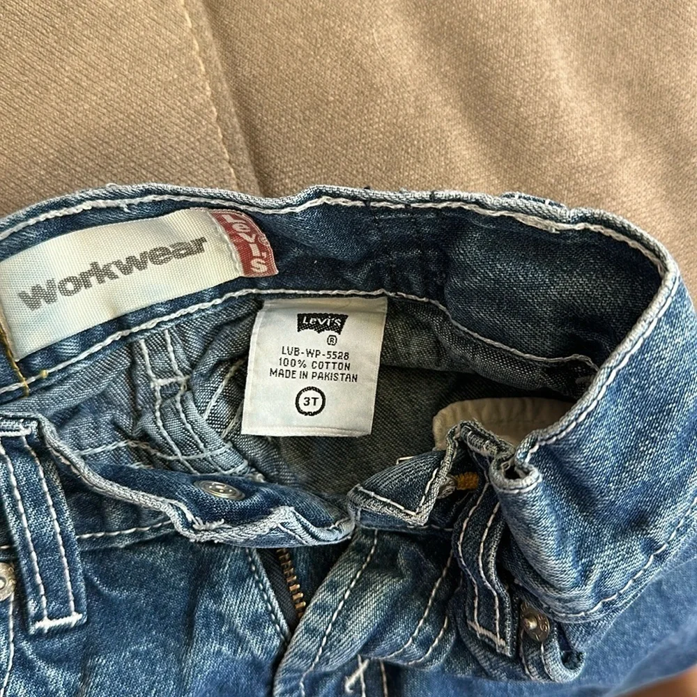 Levi's Blue Classic Straight Leg Jeans. Vintage